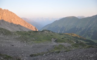  9 Blick Richtung Lechtal mit Habart